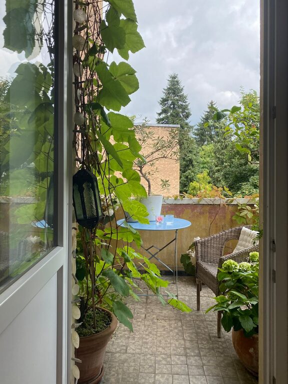 How to Make a Small Balcony Feel Cozy and Inviting